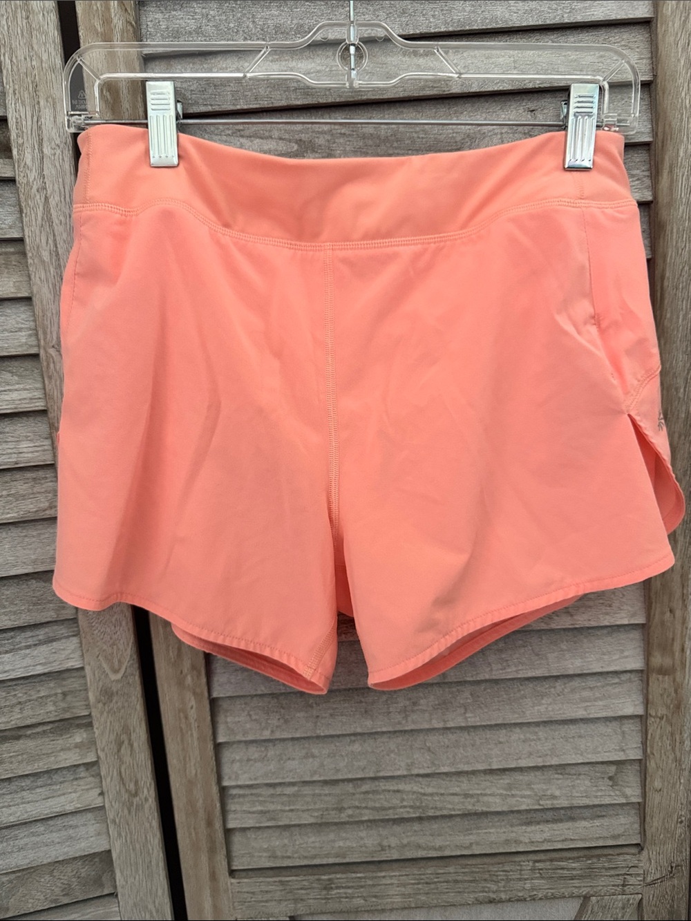 Athleta Girls Run The World 3” Shorts - Coral Peach size XXL/16